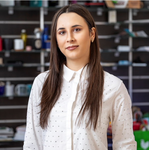 Alexandra Enache – H.R. Specialist PROMER